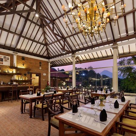Royal Hotel And Villas Trawas Εξωτερικό φωτογραφία