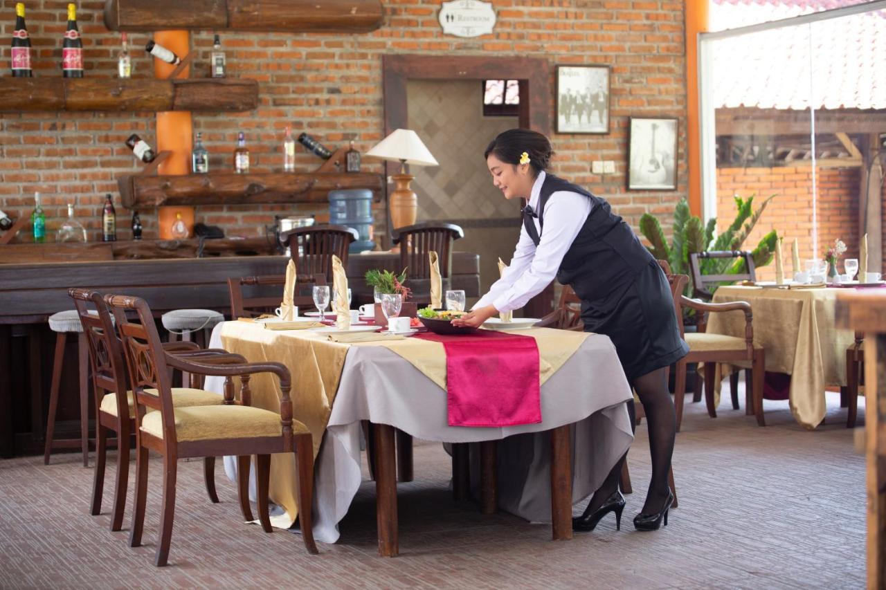 Royal Hotel And Villas Trawas Εξωτερικό φωτογραφία
