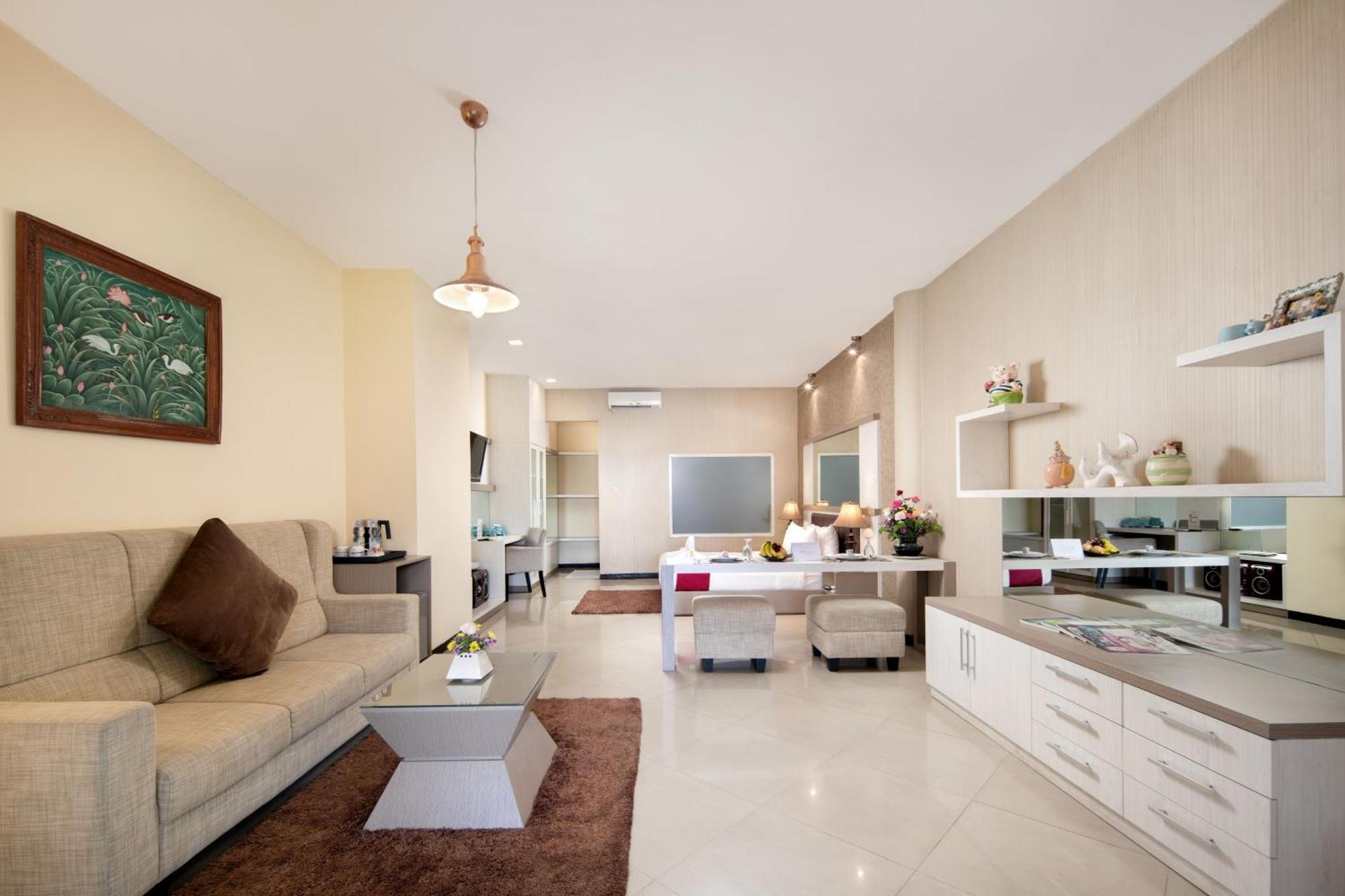 Royal Hotel And Villas Trawas Εξωτερικό φωτογραφία